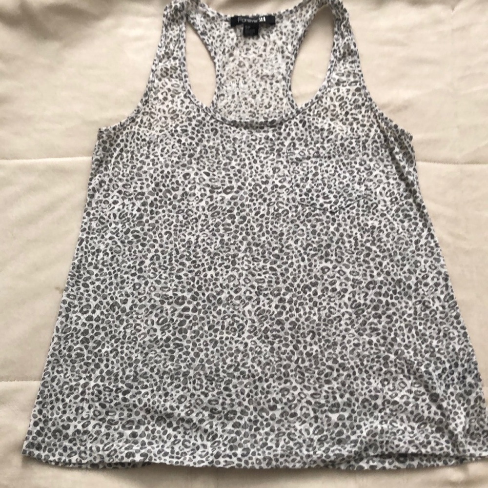 Forever 21 tank